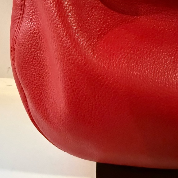 Michael Kors Rhea Zip Red Hobo medium bag - Picture 3 of 14